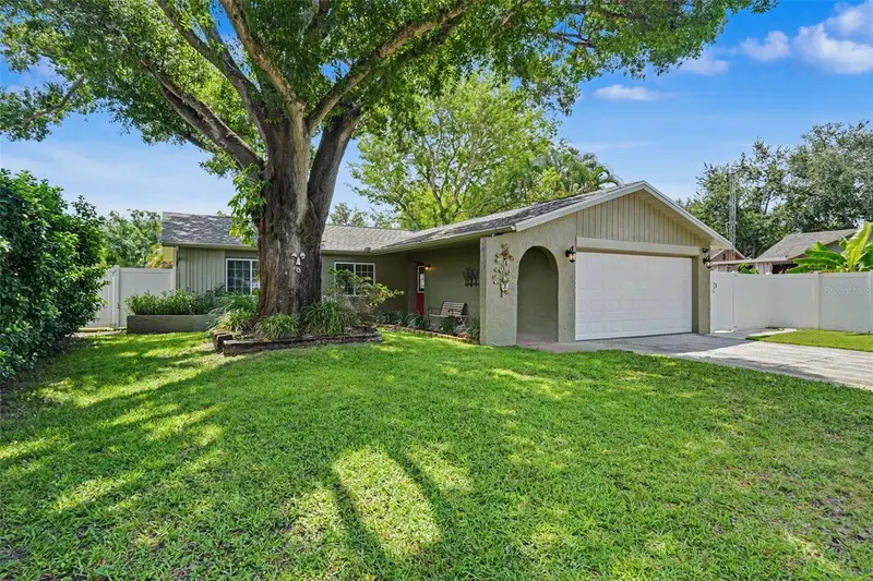12431 Del Verde Dr, FL