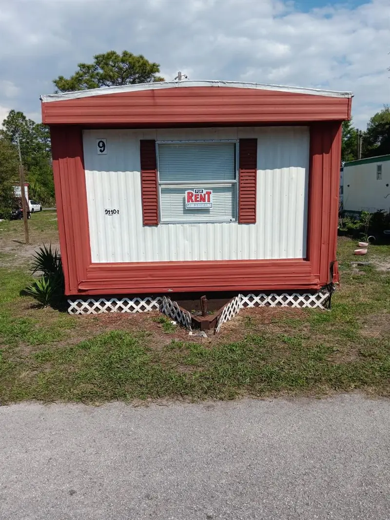 9440 Bourbon St #9, FL