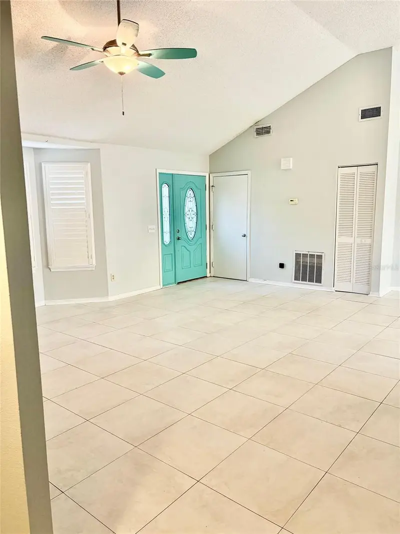2720 Banyan Dr, FL