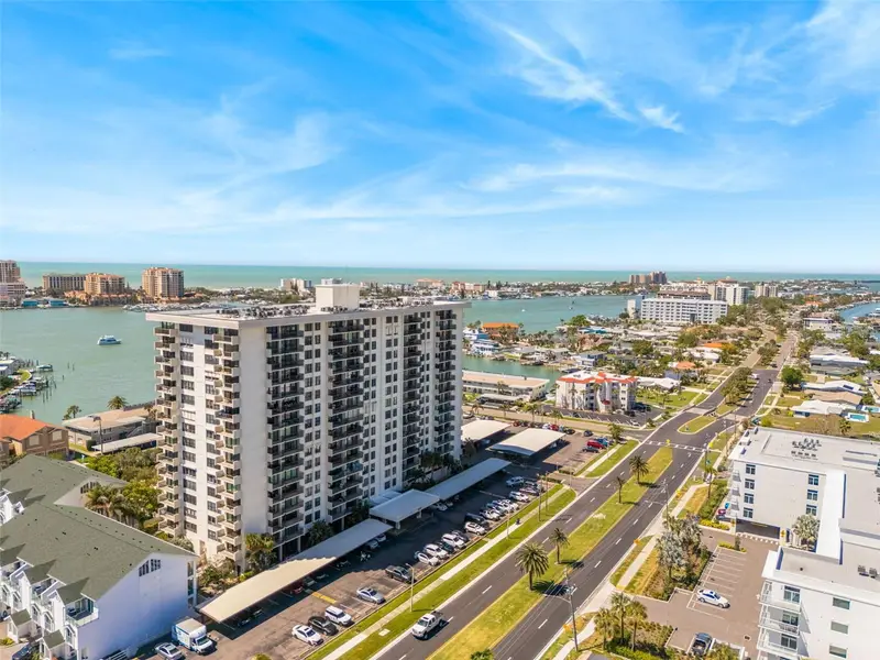400 Island Way #504, FL