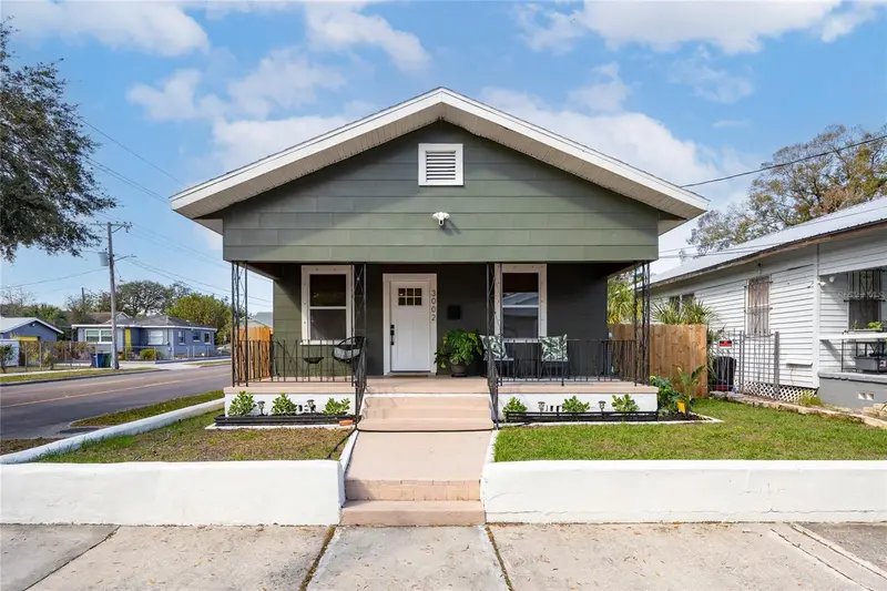 3002 N 16th St, FL