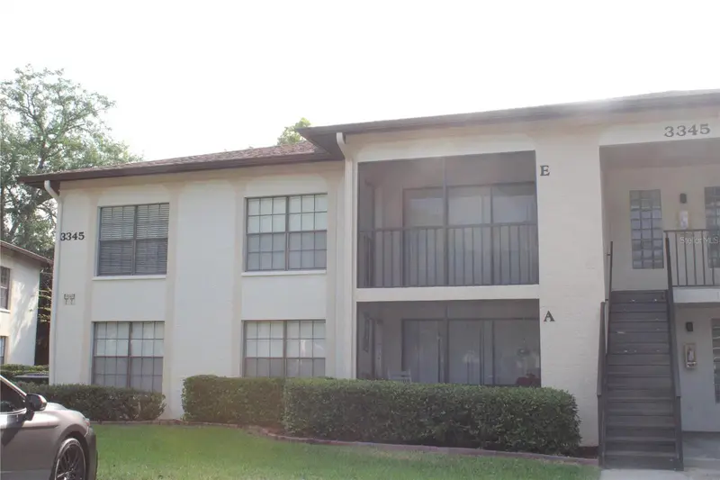 3345 Crystal Ct E #E, FL