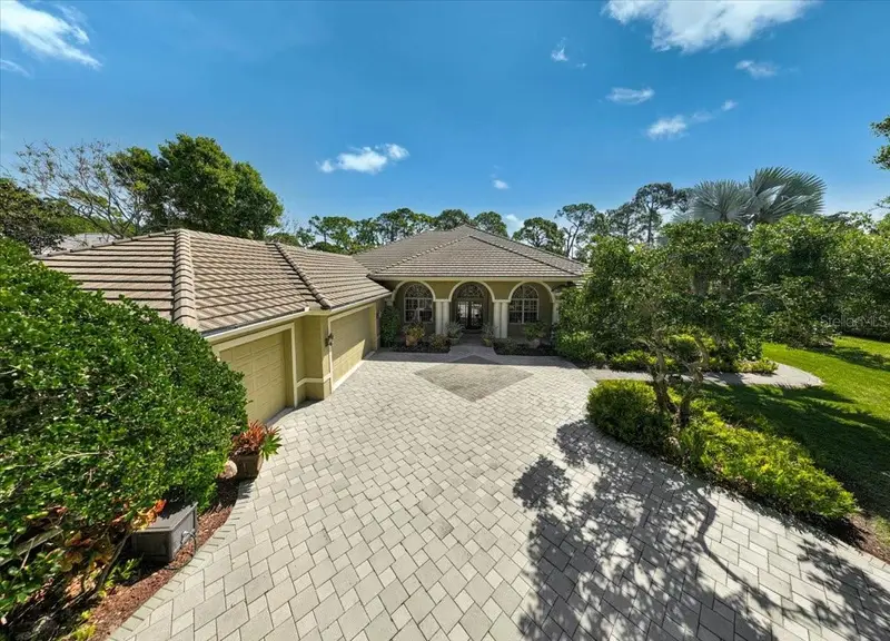 448 E Macewen Dr, FL