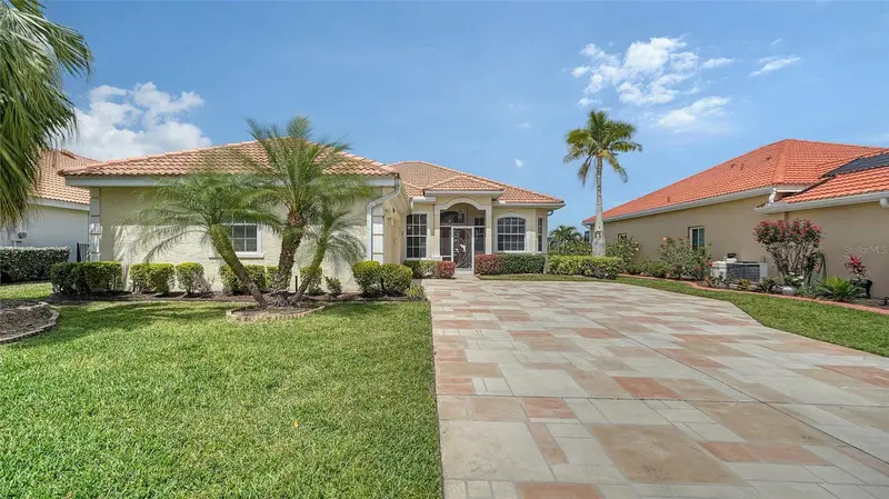 5939 Sandstone Ave, FL