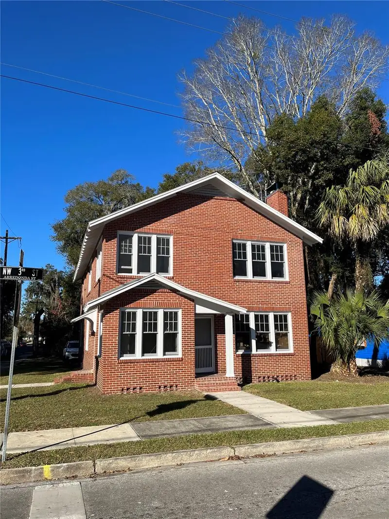 204 Nw 3rd St, FL