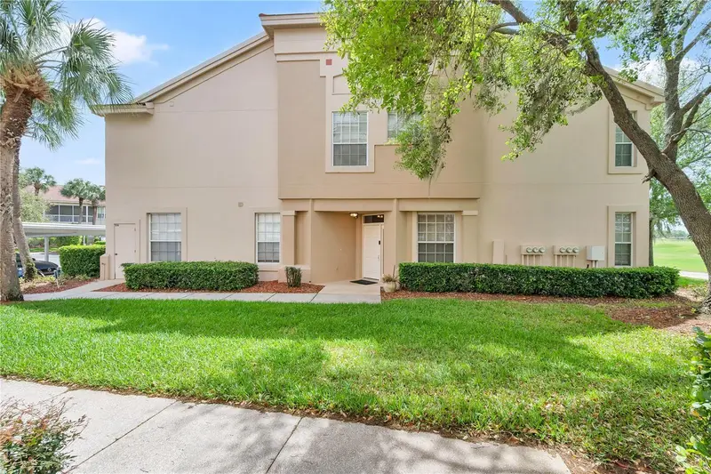 427 Enclave Pl #427, FL