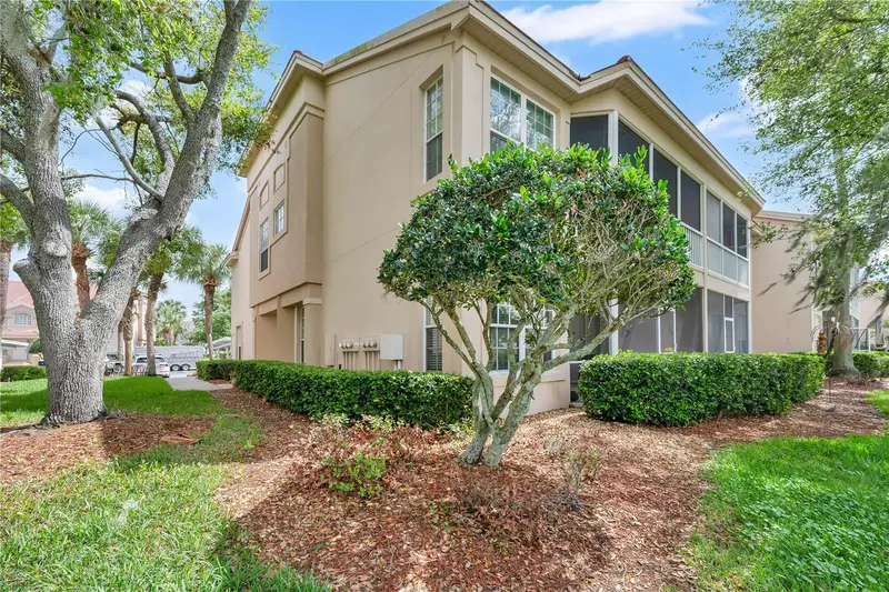 427 Enclave Pl #427, FL