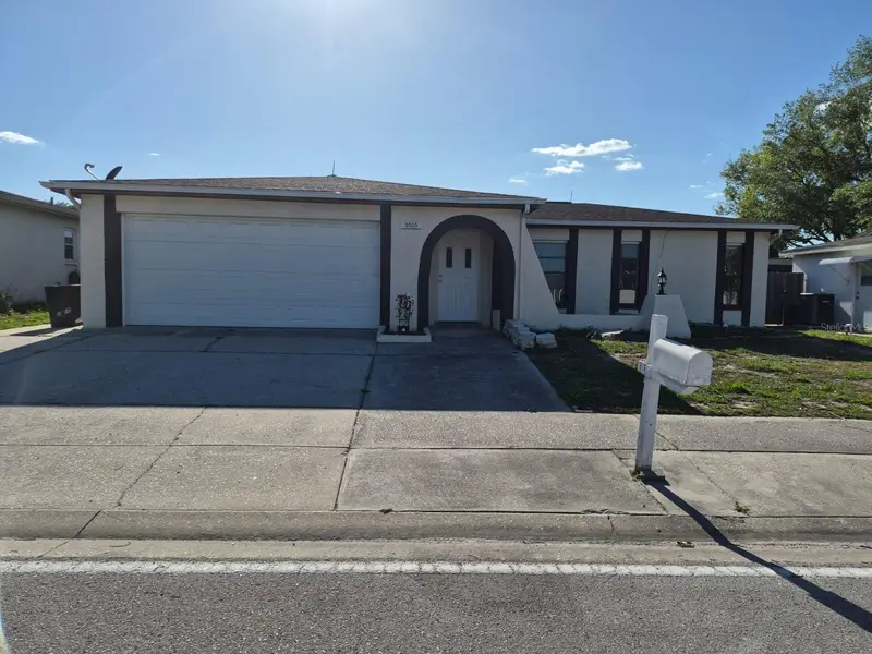9303 Morehead Ln, FL