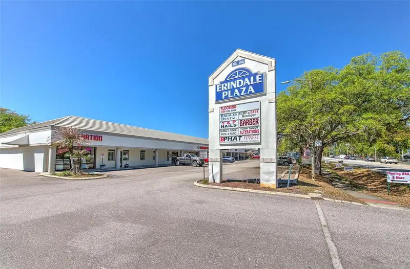 3662 Lithia Pinecrest Rd, FL
