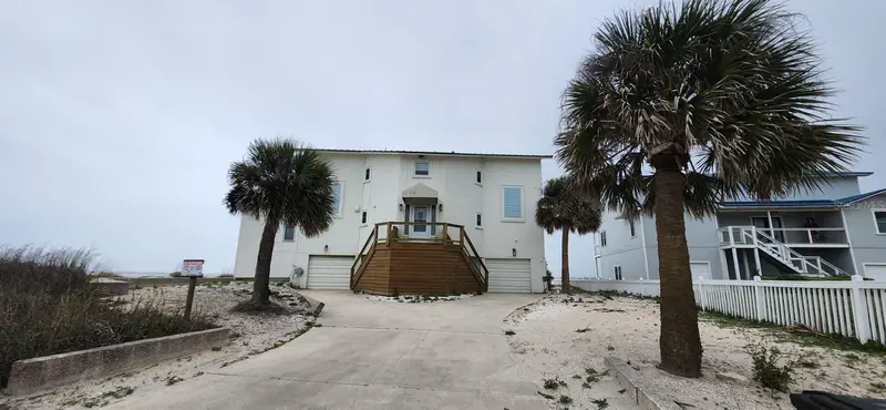 511 Porpoise Point Dr, FL
