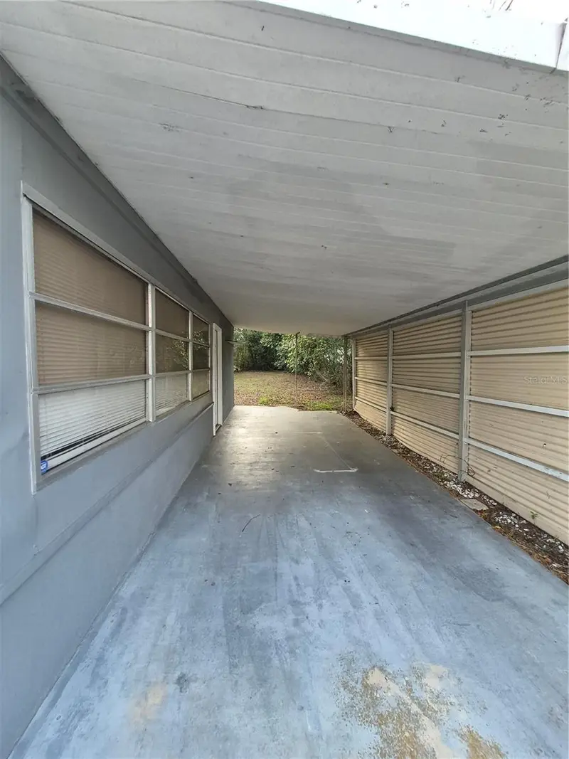 11 S Barbour St, FL
