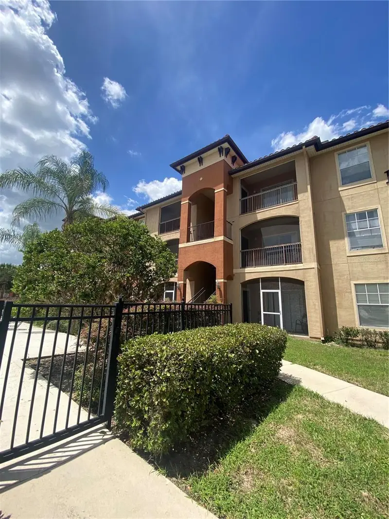 6141 Metrowest Blvd #308, FL