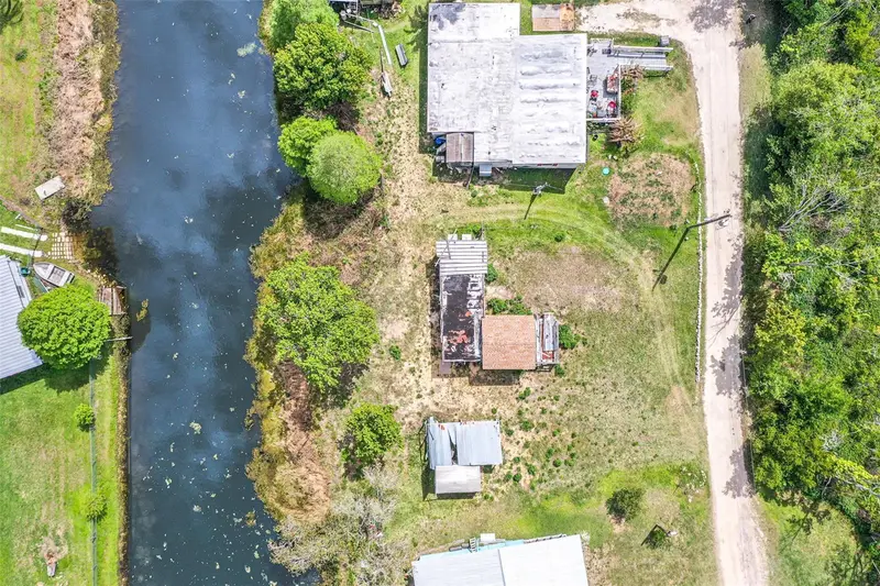 3386 Maple Ln, FL