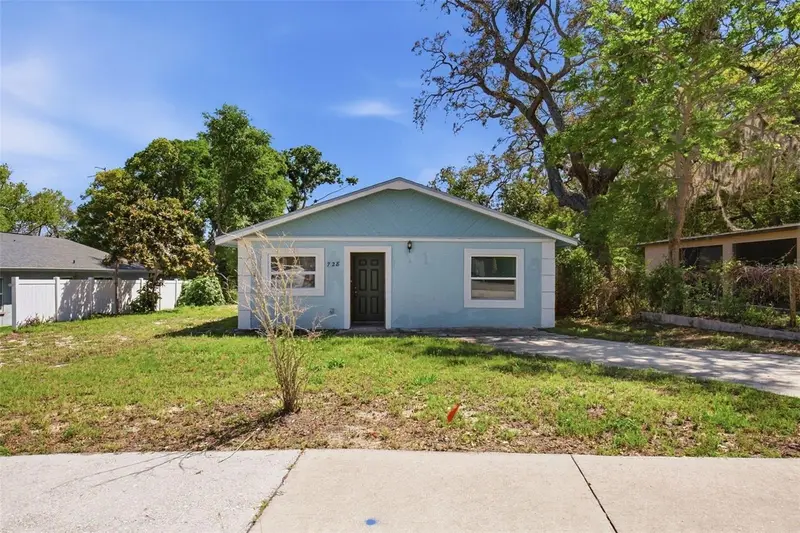 728 E Spruce St, FL