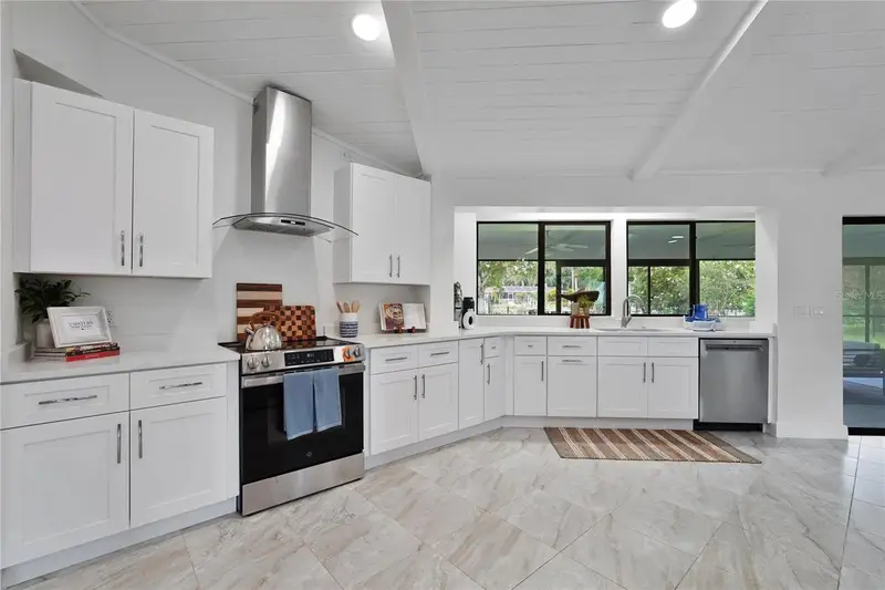 5012 S Deep Water Pt, FL