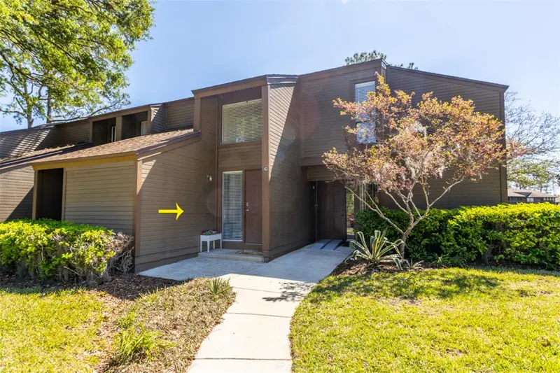 6 Salisbury Ct #6, FL