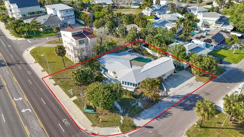 16007 Gulf Blvd, FL