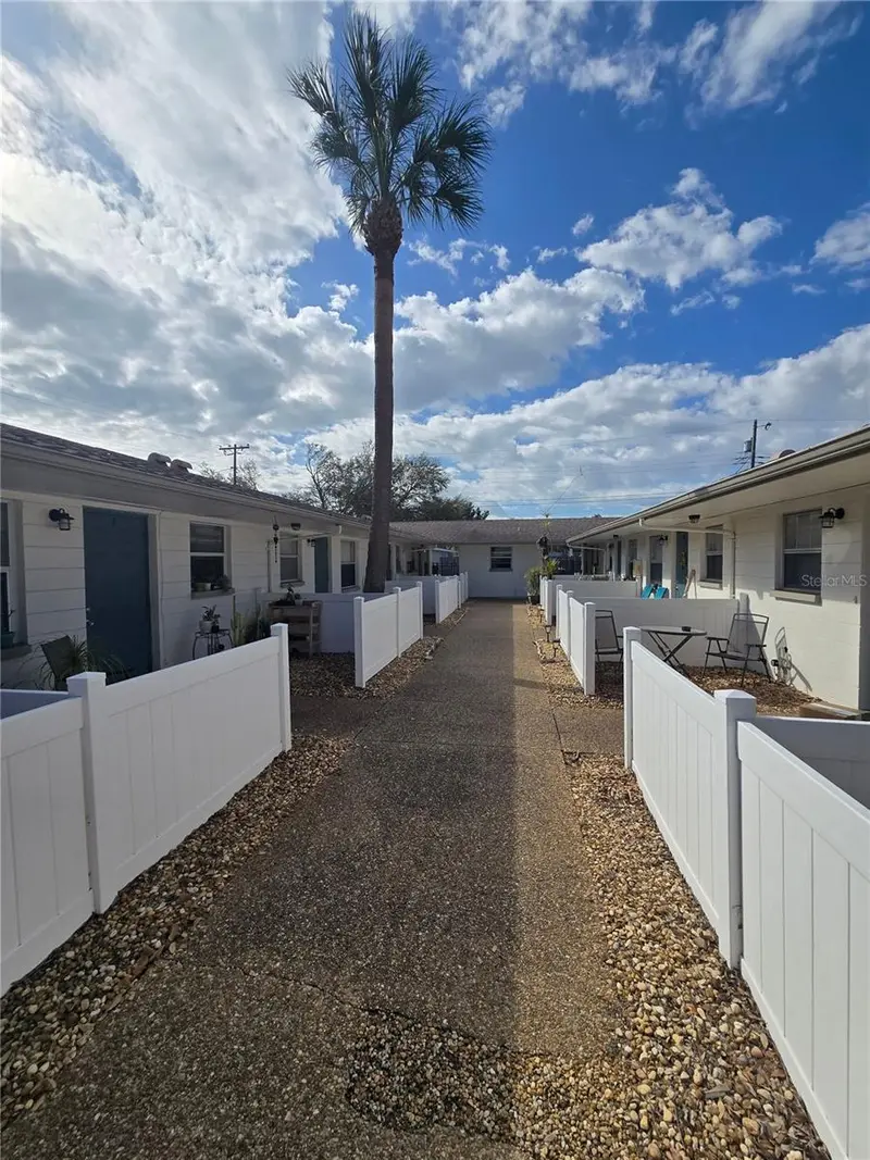 500 75th Ave N #2, FL