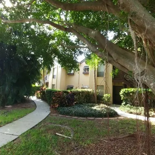5677 Ashton Lake Dr #11, FL