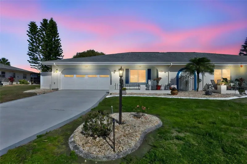 123 Wintersong Ln, FL