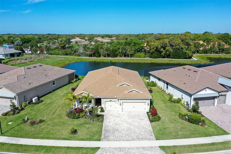 5521 Blue Water Blvd, FL