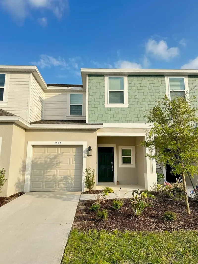 3606 Mayfair St, FL
