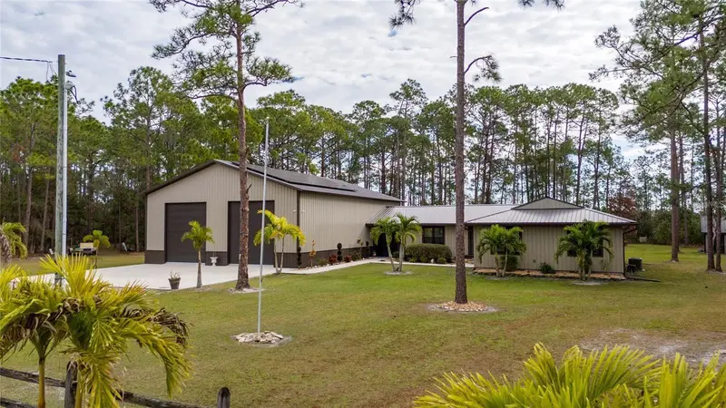 875 Eden Dr, FL