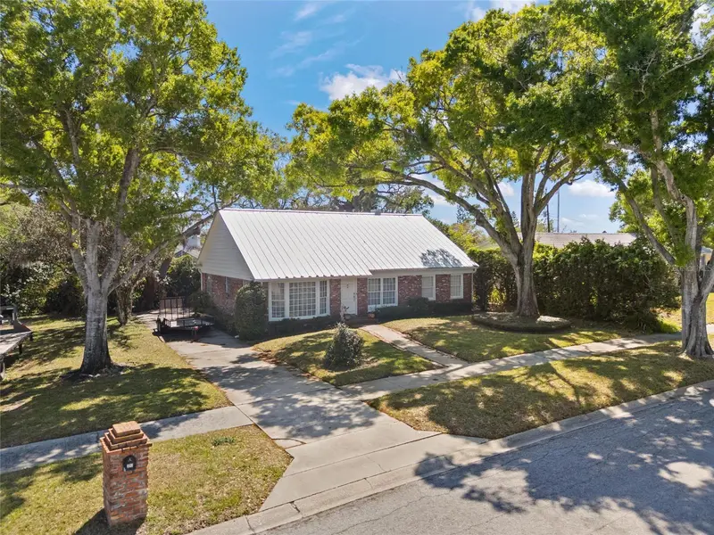 502 Hillcrest Ave, FL