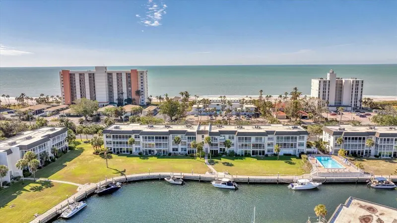 4350 Chatham Dr #106, FL