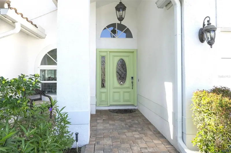 750 White Sand Dr Ne, FL