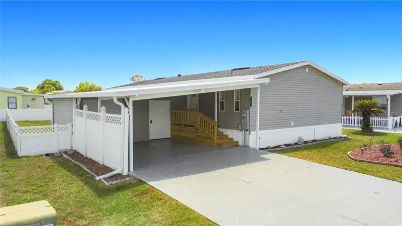 1658 Elkhart Cir, FL