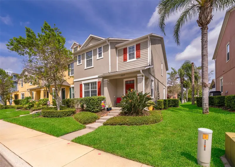 1327 Alston Bay Blvd, FL