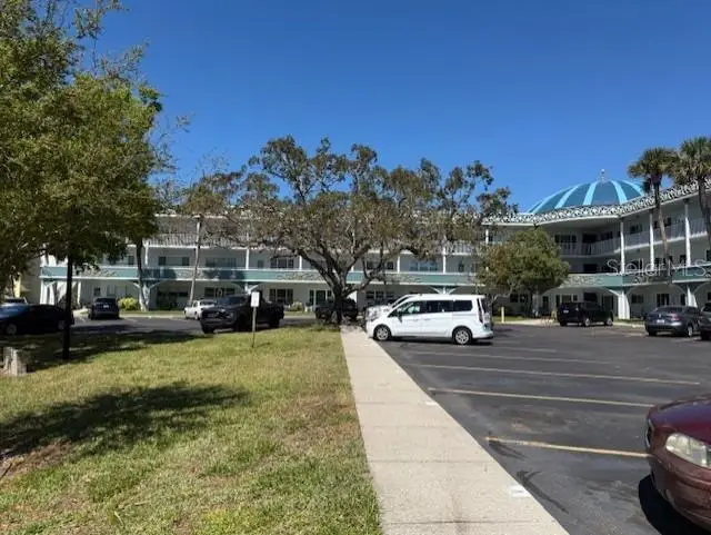 2380 World Parkway Blvd #42, FL