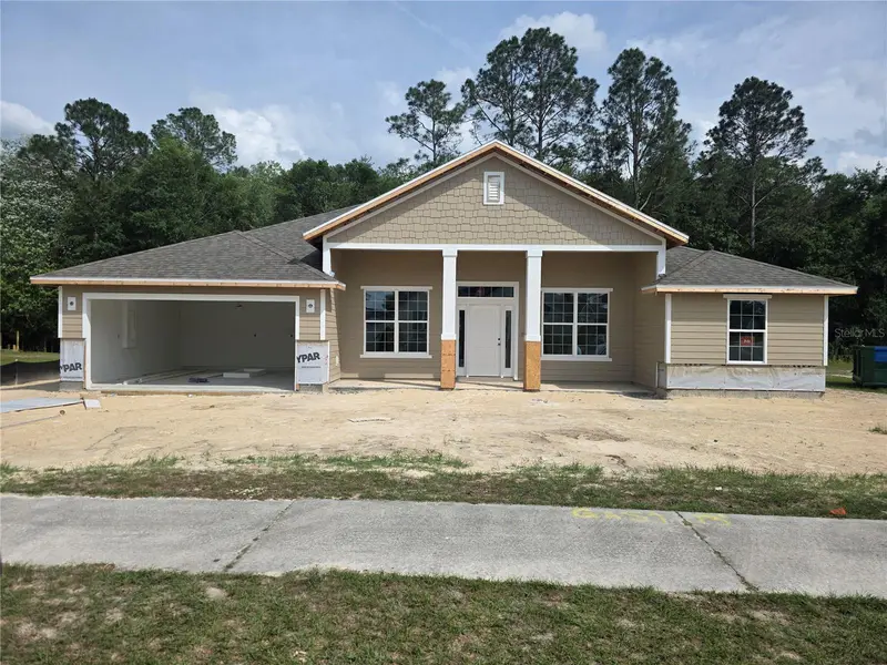 247 Sw Bellflower Dr, FL