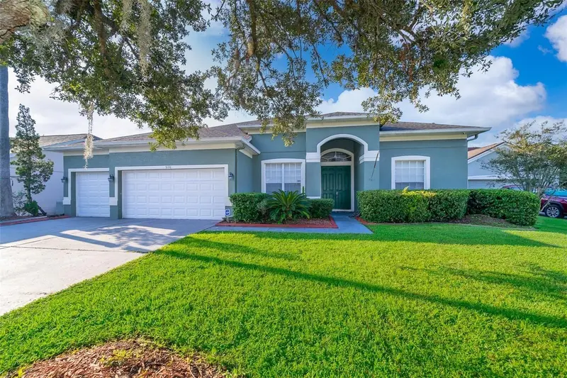 5130 Chelwyn Ct, FL