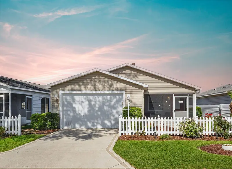 880 Allagash Ave, FL