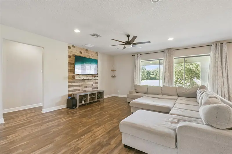 30215 Bretton Loop, FL