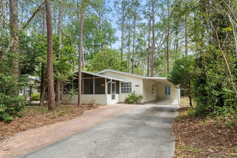 8593 Nw 41st Ter, FL