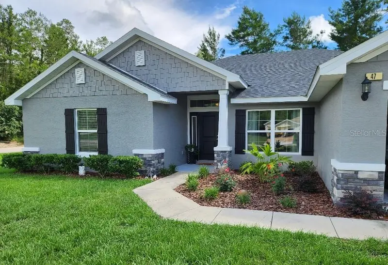 47 Village Center Dr, FL