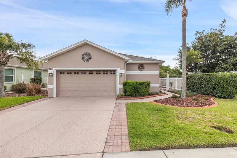 8328 Ponkan Rd, FL