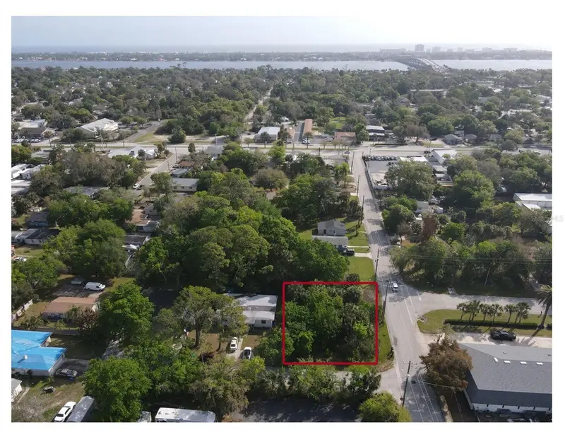 285 Lincoln Ave, FL
