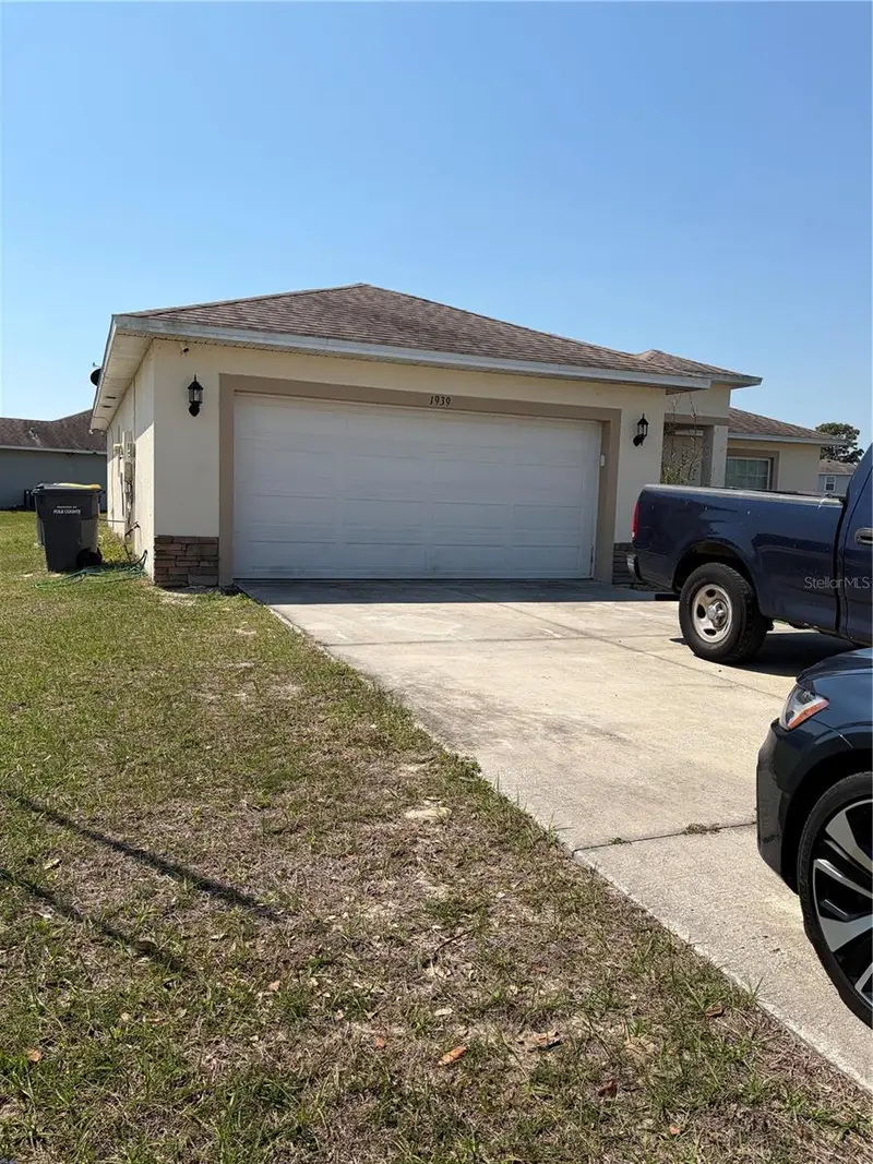 1939 Manatee Dr, FL