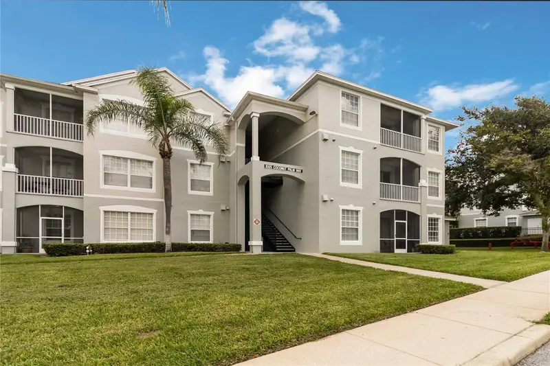 8105 Coconut Palm Way #303, FL