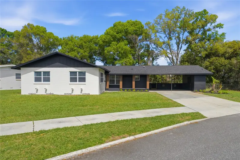 405 Lake Fair Ln, FL