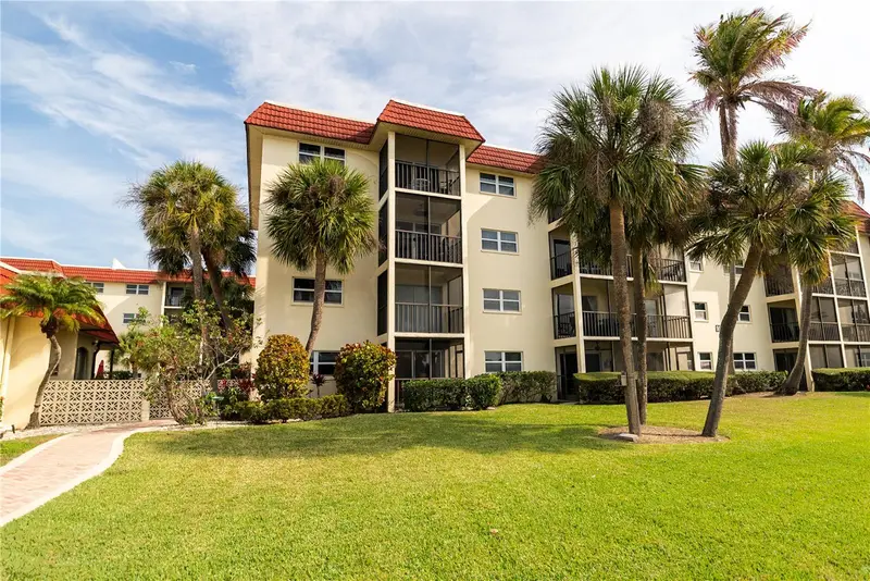 925 Beach Rd #107, FL
