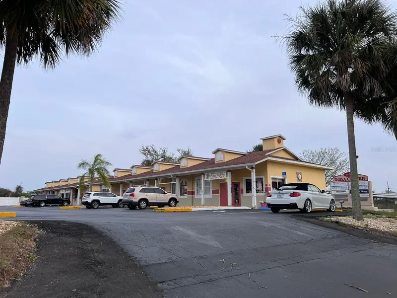 4400 N Highway 19a #9, FL