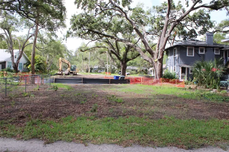 308 President St, FL