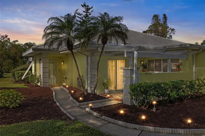 310 Wexford Ter #164, FL