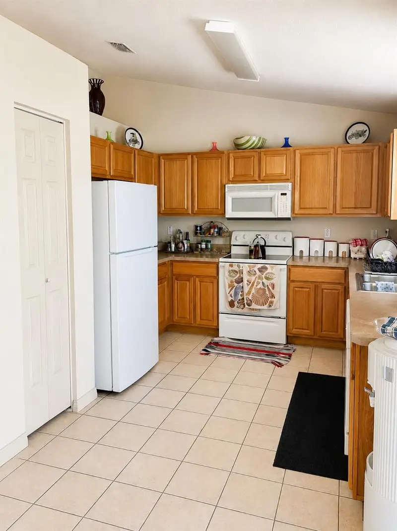 8 Pine Pass Trce, FL