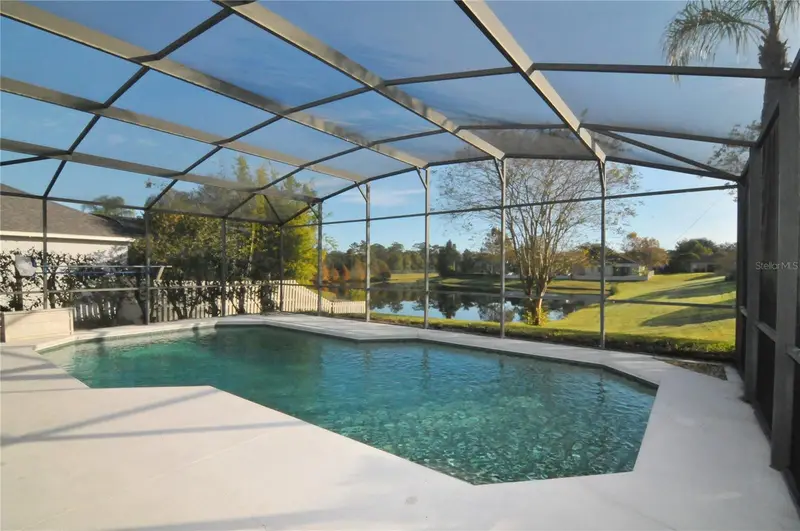 5373 Red Leaf Ct, FL